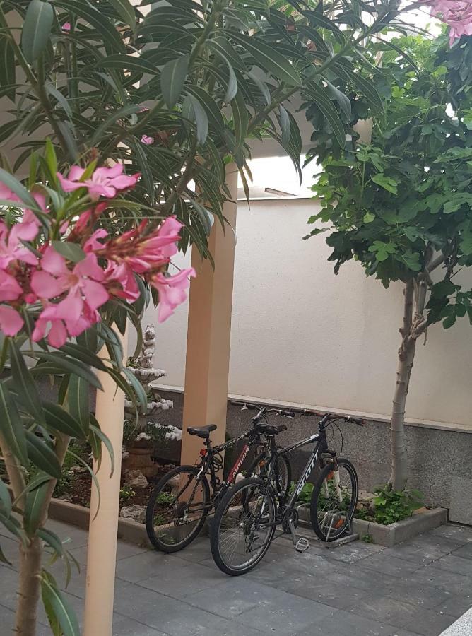 Apartment Bike Corner ザダル エクステリア 写真